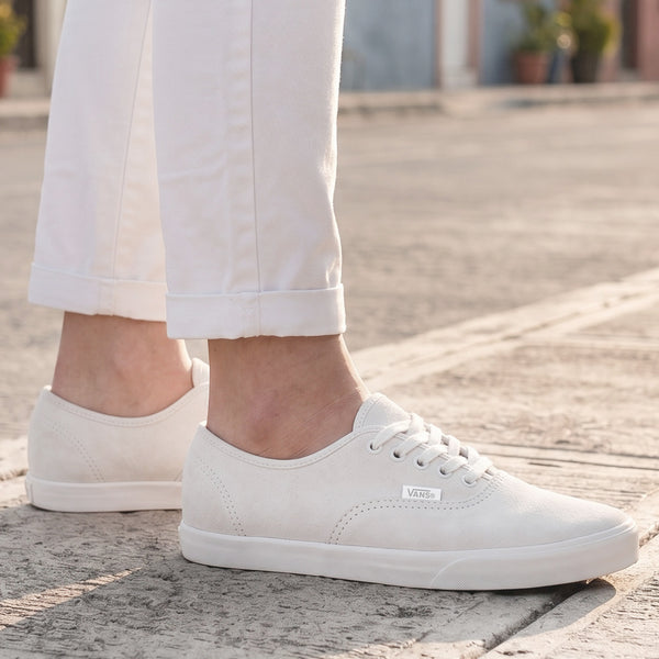 Authentic Lowpro