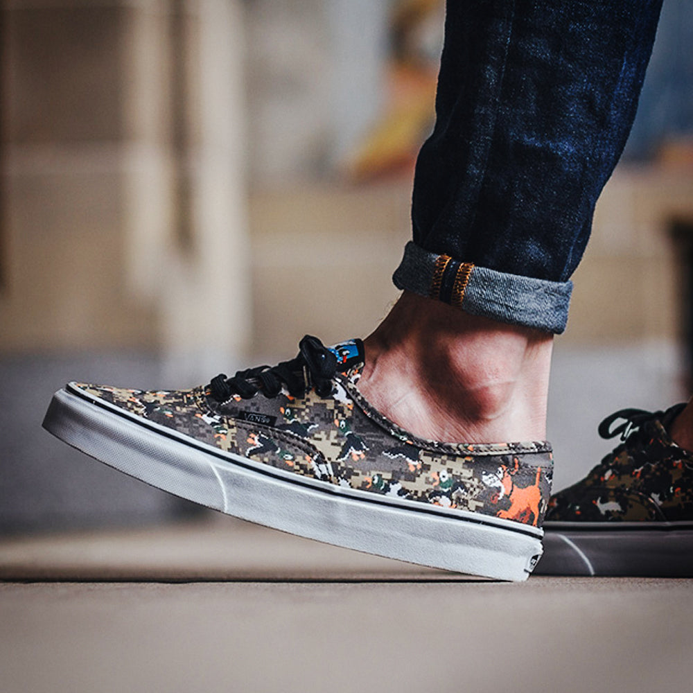 Tenis Vans Authentic Nintendo 04MLJP7 Verde Oliva Mujer