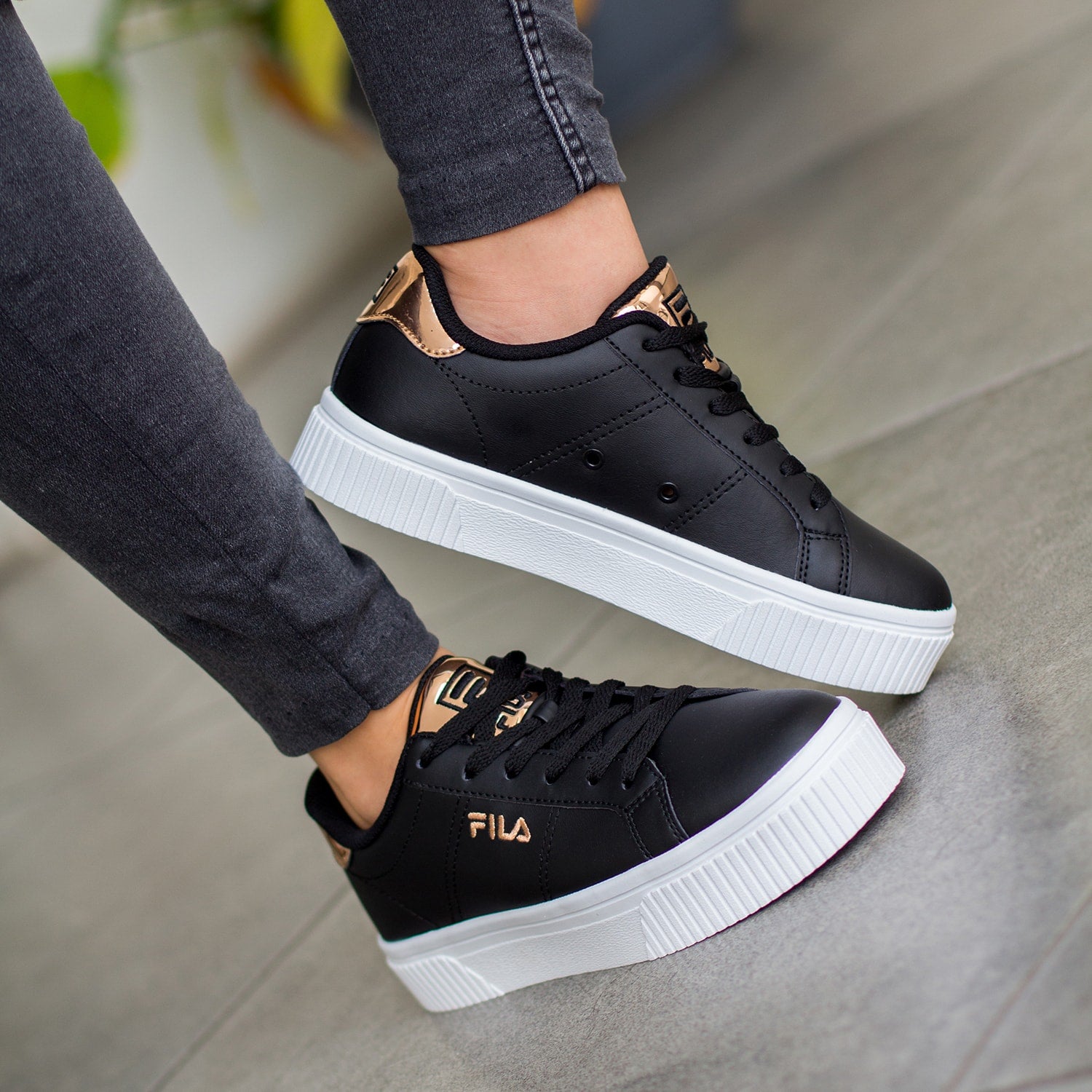 Tenis Deportivos Tenis Fila De Mujer Color Negro Tenis Fila Vulc