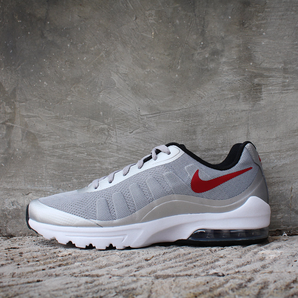 Nike Sportswear Nike Air Max Invigor Rojos Tenis Nike Air Max
