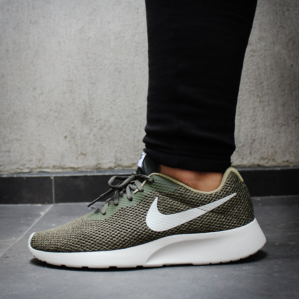 Nike tanjun se verde Clearance