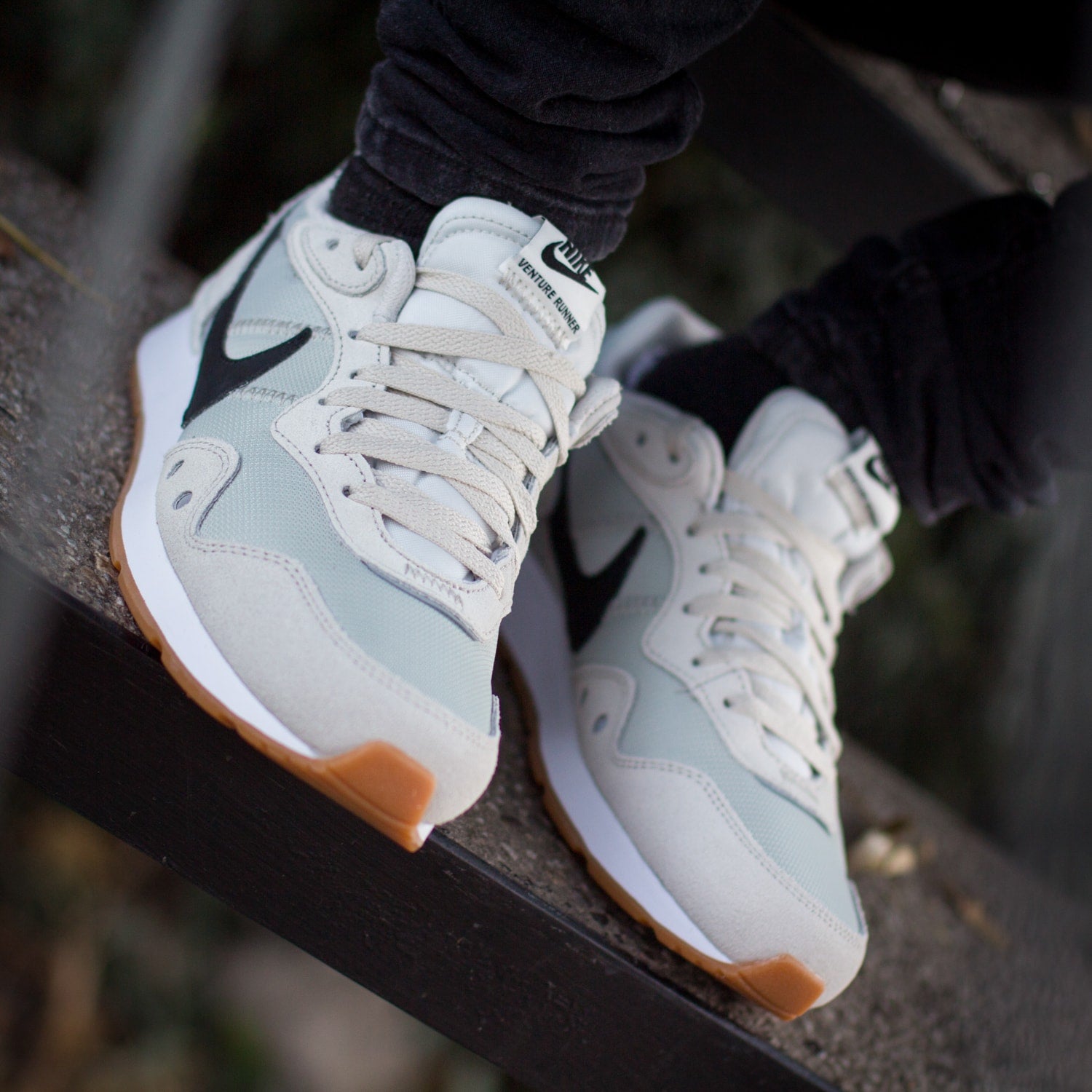 Tenis Nike Venture Runner CK2944011 Beige Hombre